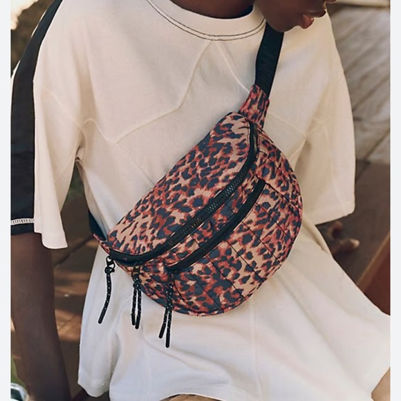 NWT FREE PEOPLE Quilted Sling Bag - Picture 1 of 6